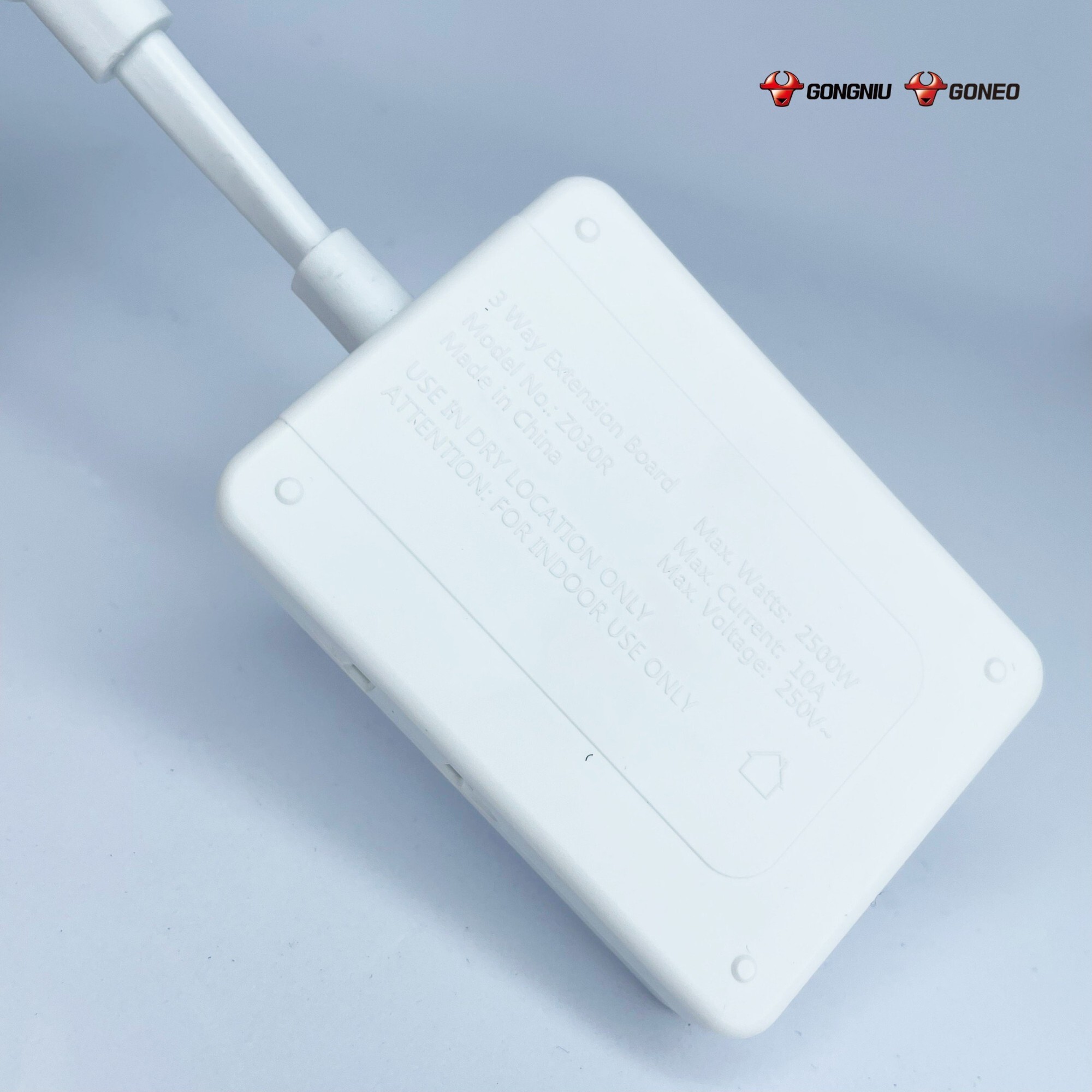 Ổ Chia Điện GONEO Z030R - Chia 3 Đa Năng Siêu Gọn - Tiện Lợi - Chính Hãng