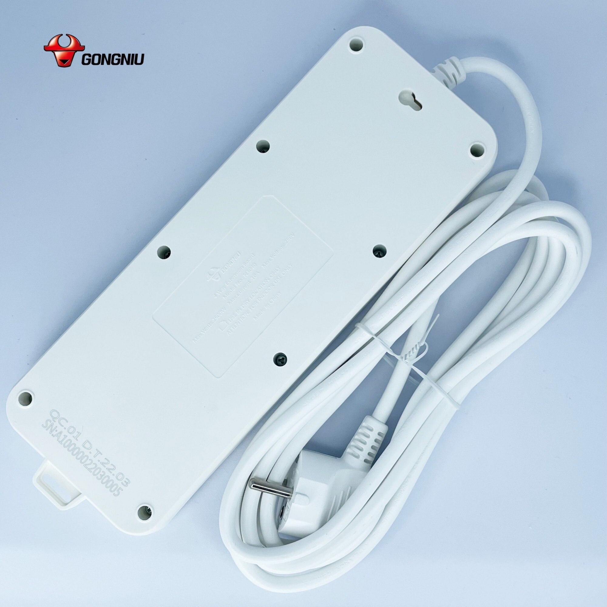 Ổ Cắm Điện Gongniu 4 Ổ Đa Năng 4 Công Tắc – 2500W – N3040