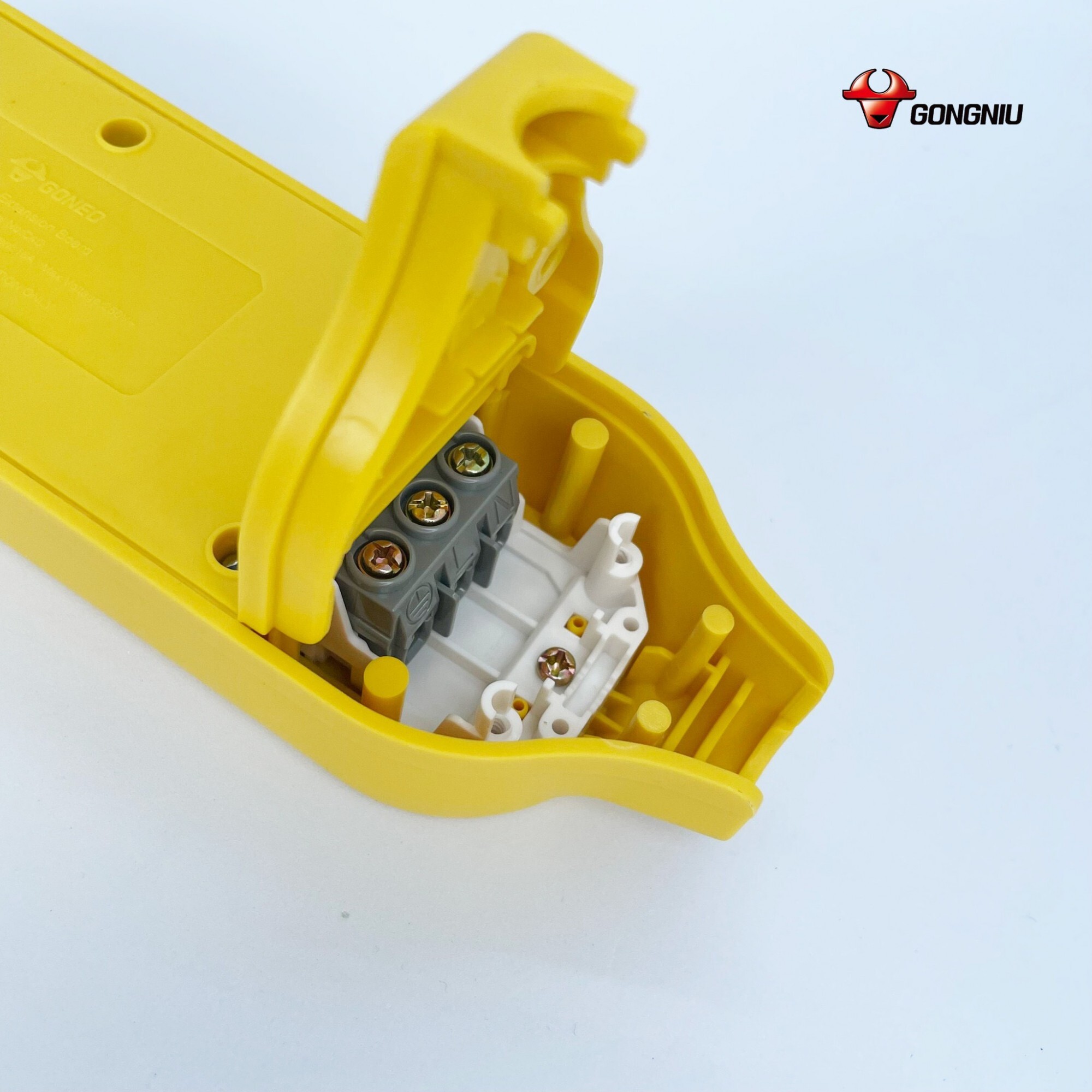 Ổ Cắm Điện Chống Cháy Chống Va Đập - C4000 - Nâng Cấp - Siêu Chịu Tải - 4000W