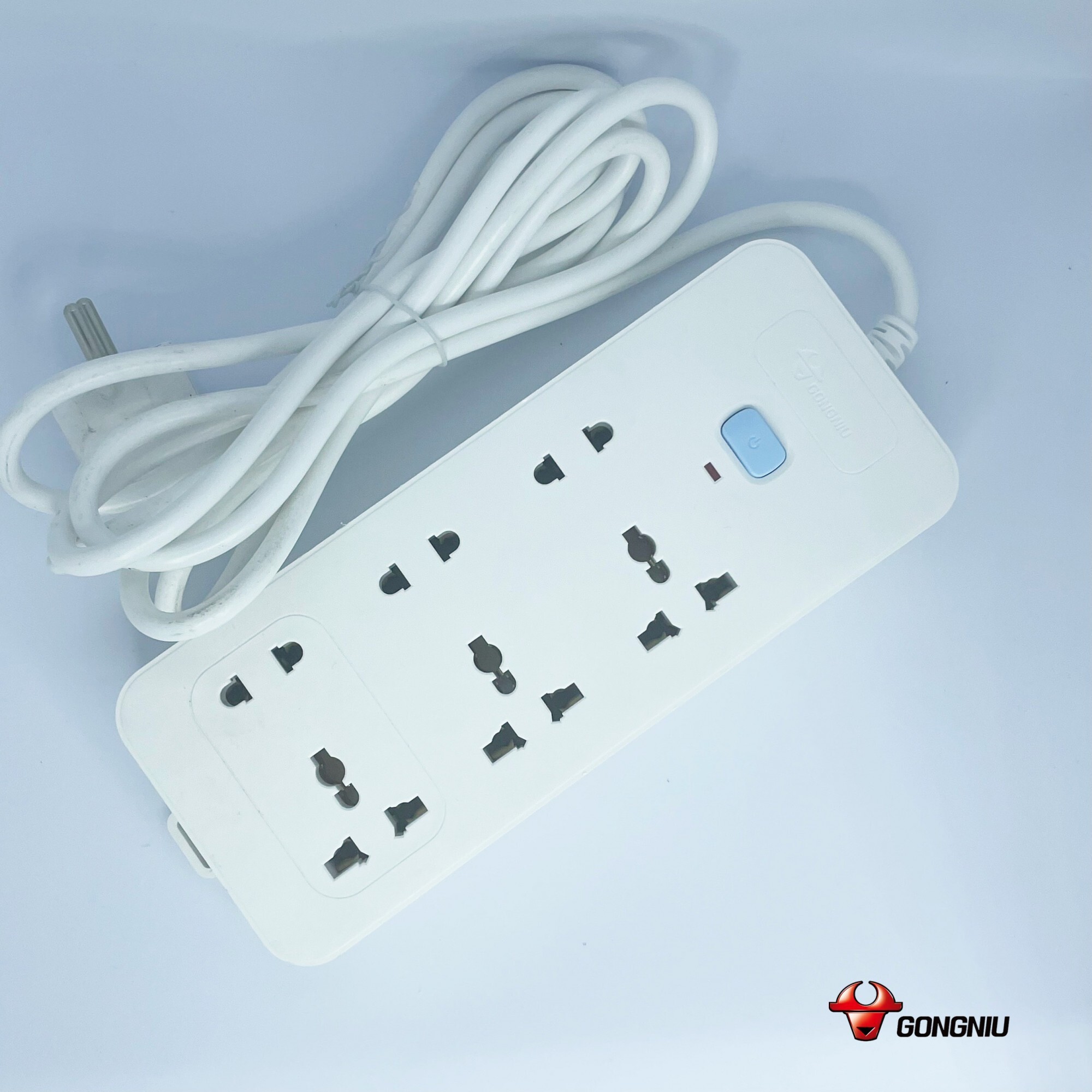 Ổ Cắm Điện Chống Cháy Gongniu 6 Ổ Đa Năng 1 Công Tắc 2500W – N1330