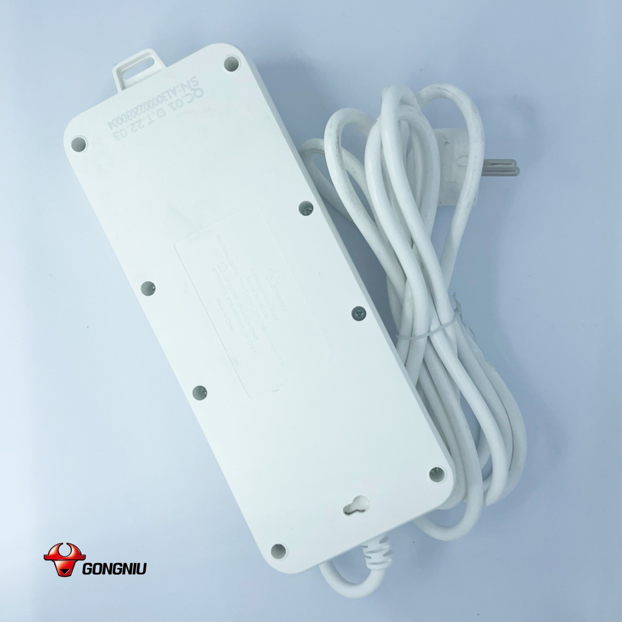 Ổ Cắm Điện Chống Cháy Gongniu 6 Ổ Đa Năng 1 Công Tắc 2500W – N1330