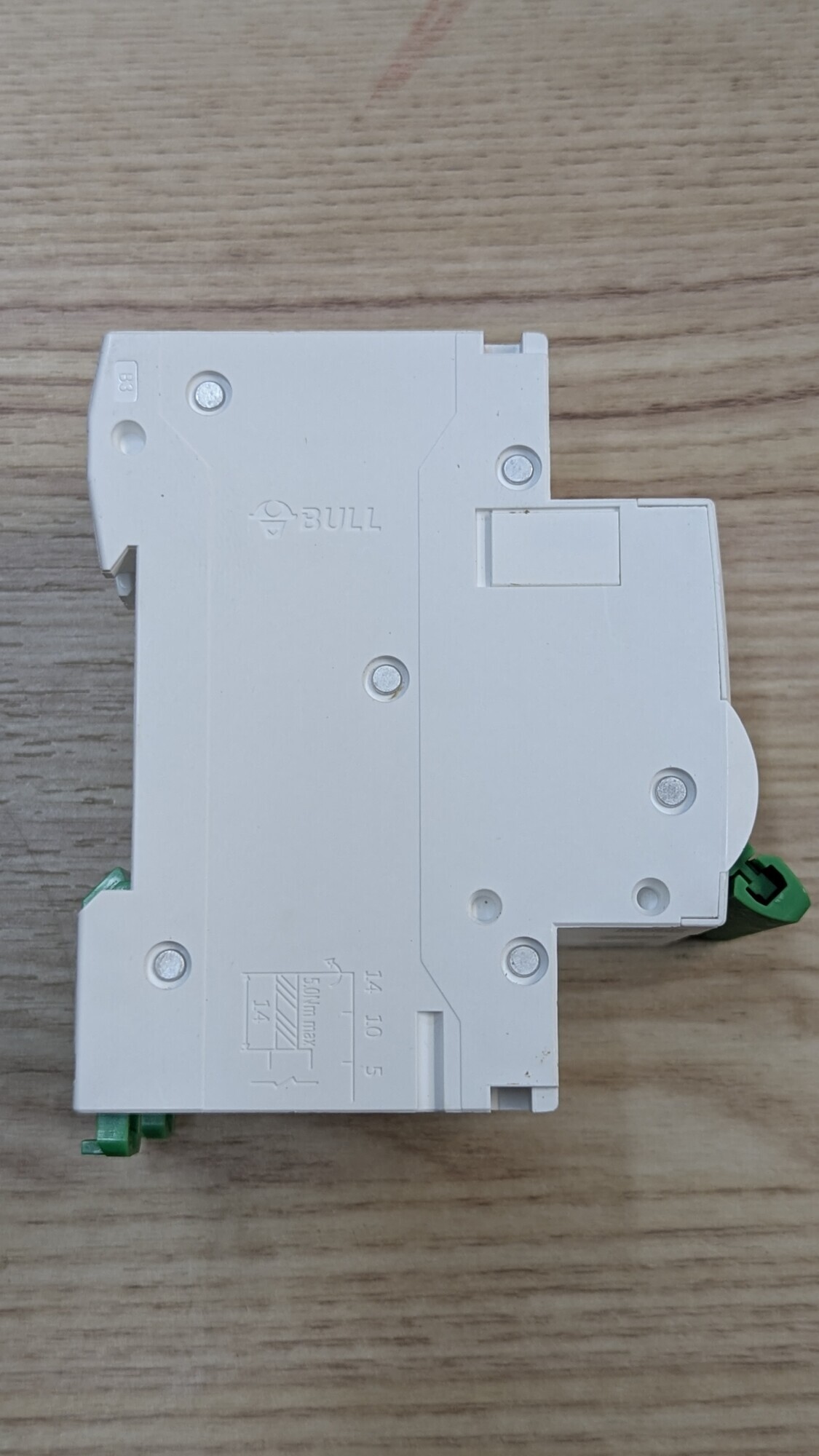 Bộ ngắt mạch điện – Aptomat 3 pha Gongniu – Chính hãng