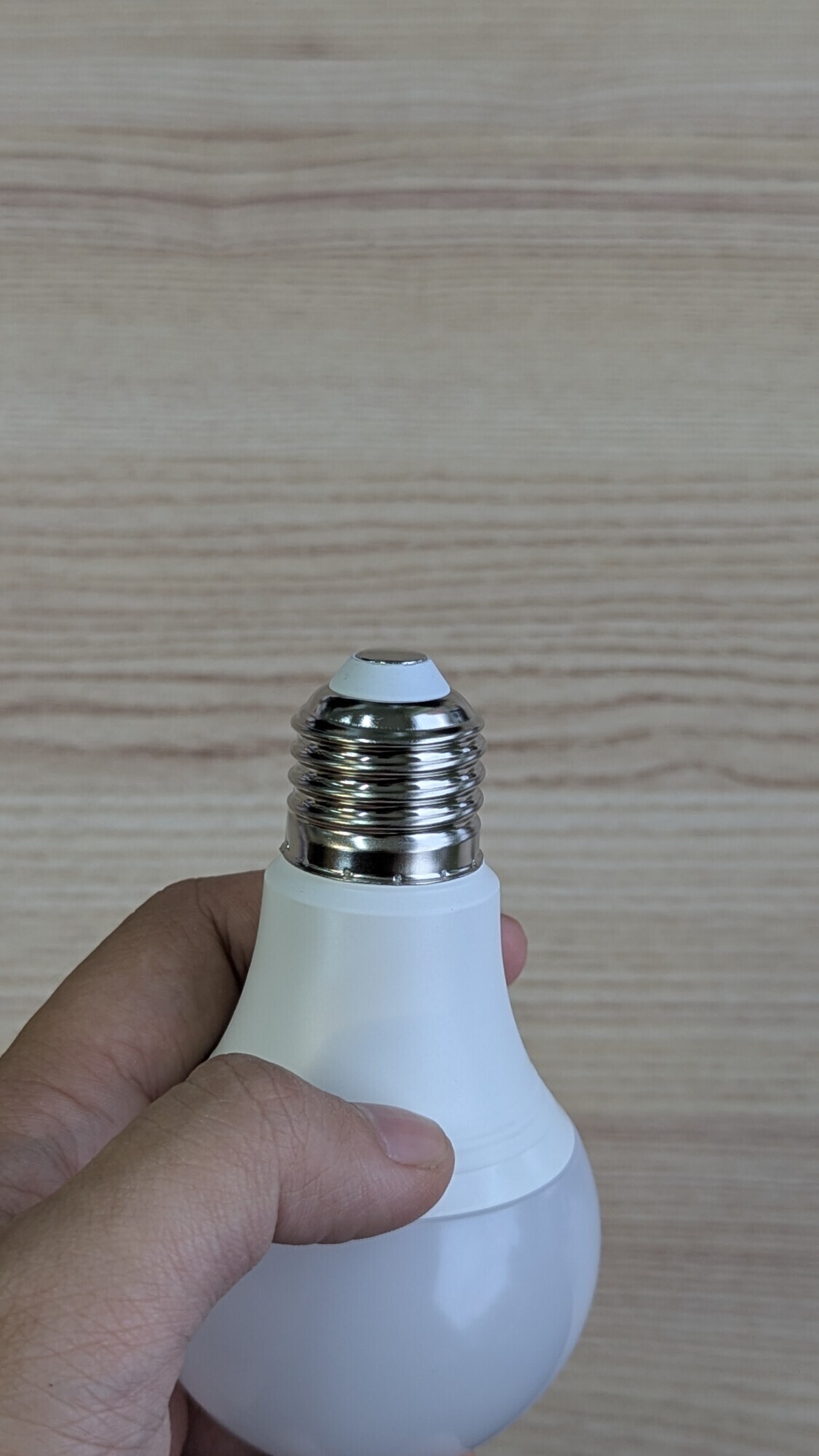 Bóng đèn LED Gongniu MQ - A11221 – E27- Công suất 12W ( 6500K)
